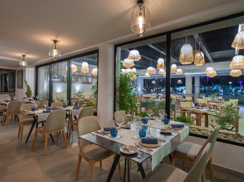 Seashore Restaurant主图