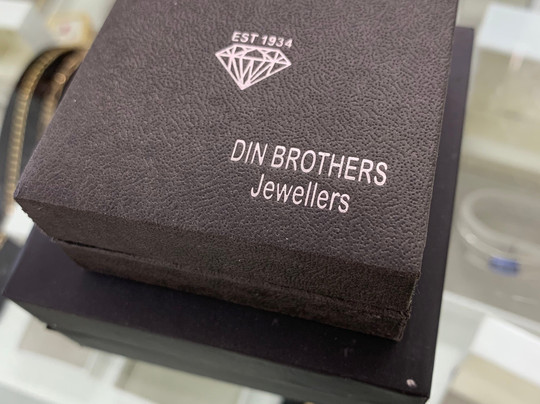 Din Brothers Jewellers and Gold Smiths-卡维洛辛必去景点