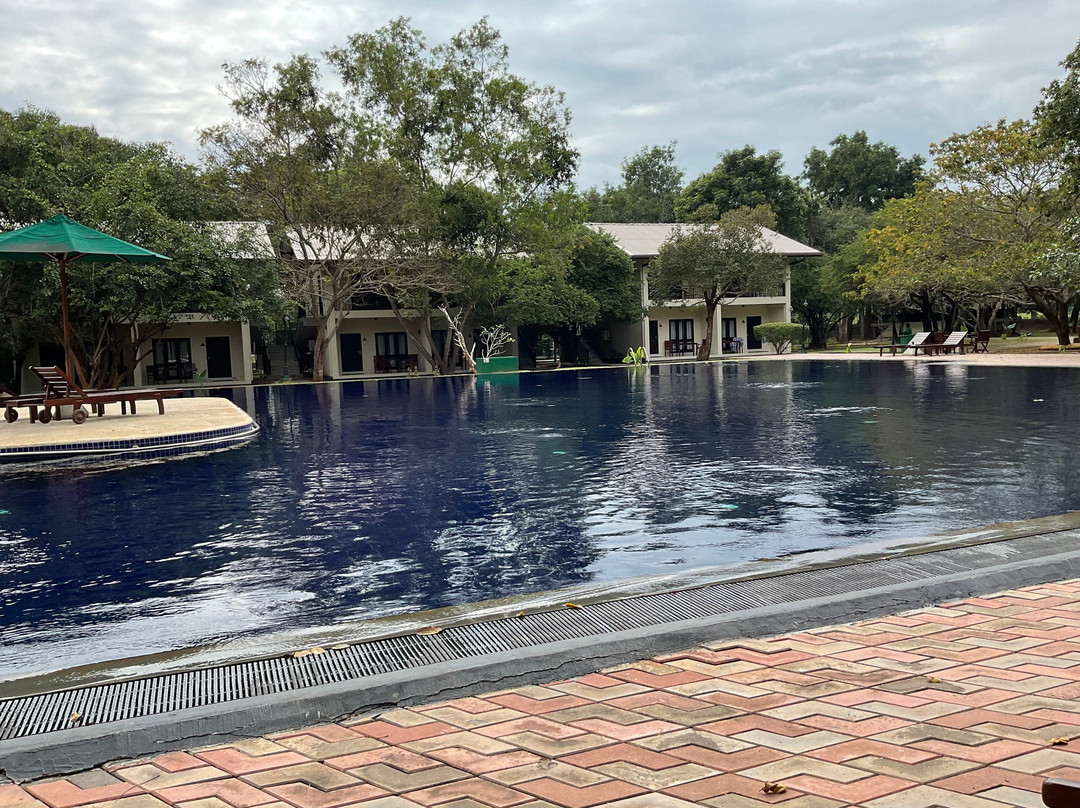 Oak Ray Elephant Lake Resort主图