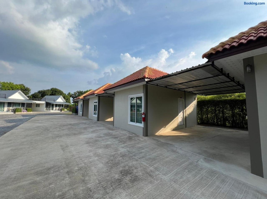 Nuttida Resort Naththidaa Riis`rth