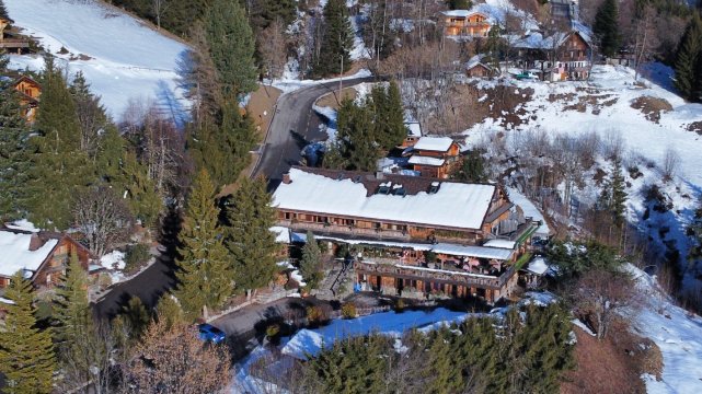 德拉克鲁瓦 - 弗莱莱斯小木屋酒店-官方