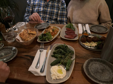 Mimoza Bar And Kitchen