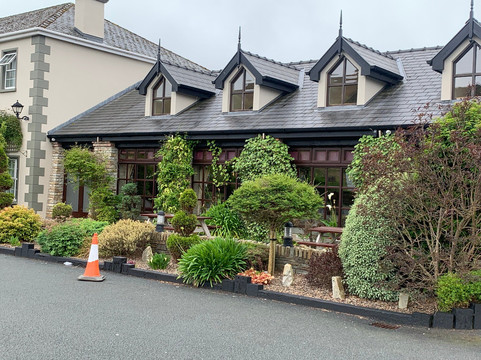 Mulroy Woods Hotel主图