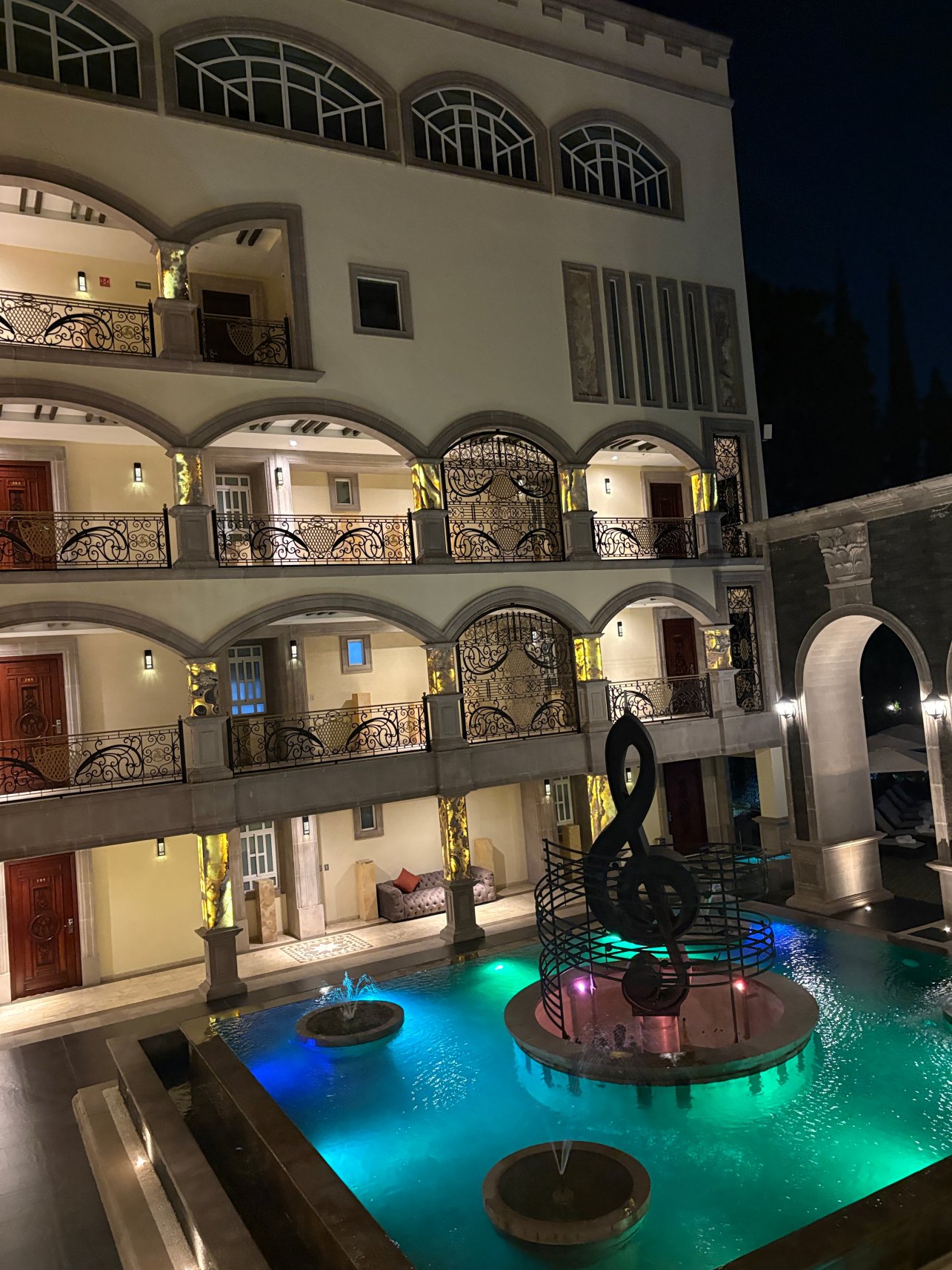 HOTSSON 索利斯酒店及水疗中心-泳池