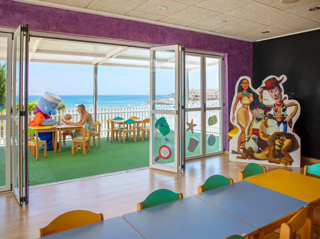 拉泽尼尔瑟弗格朗普酒店主图