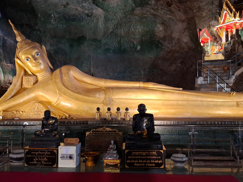 Andrea Vento Viaggi-Volla必去景点