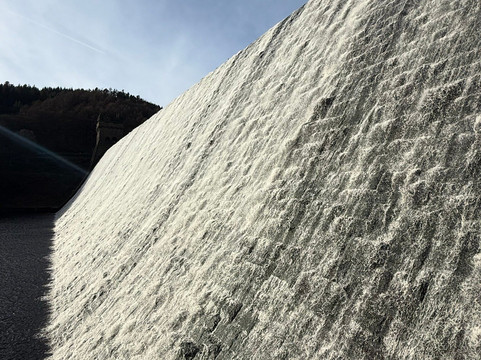 Derwent Dam-峰区国家公园必去景点