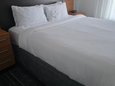 雷丁万豪TownePlace Suites 酒店主图