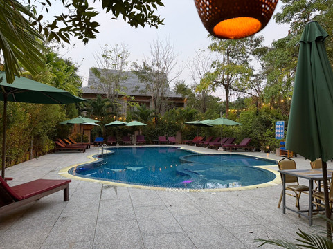 贡布甜酒店主图