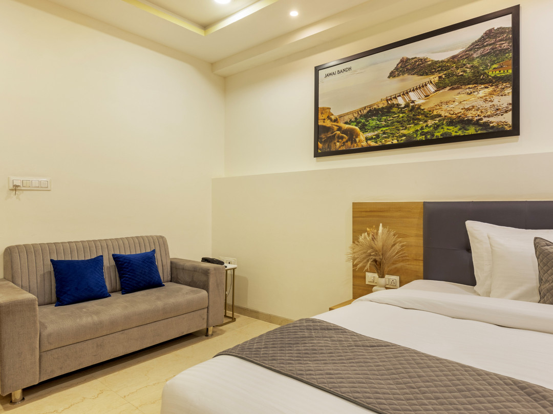 日石酒店&俱乐部 - Jawai主图