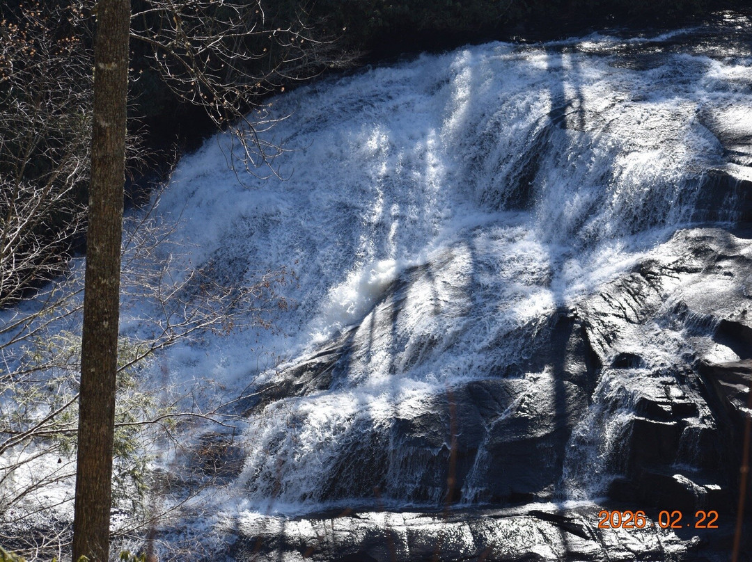 Triple Falls Trail-亨德森维尔必去景点