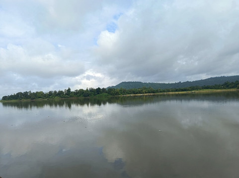 Dudhni Lake-锡尔瓦萨必去景点