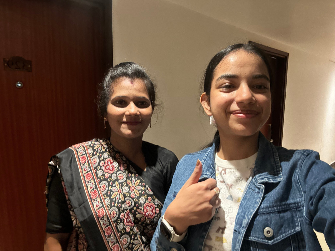 金郁金香提鲁帕提