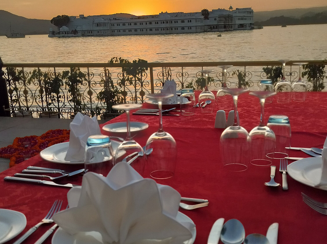 塔杰法塔赫普拉卡什宫酒店主图