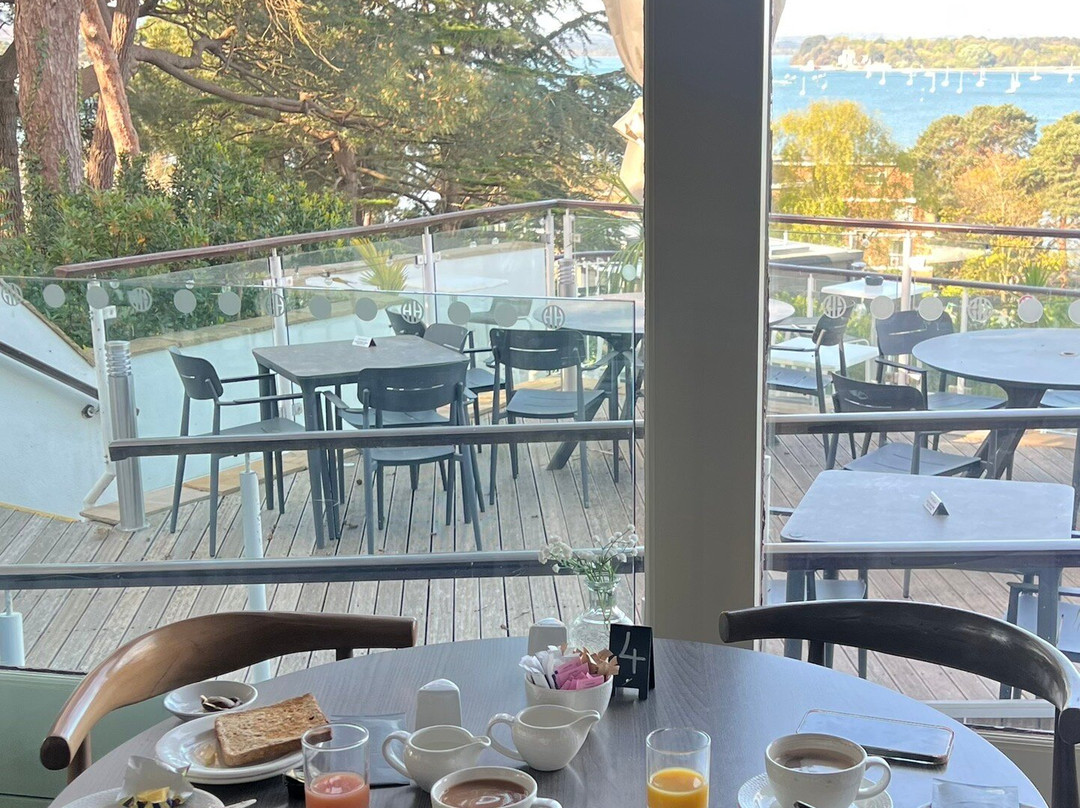 海峰酒店主图