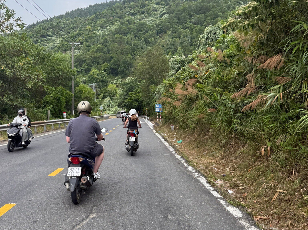 Hai Van Pass Riders-顺化必去景点