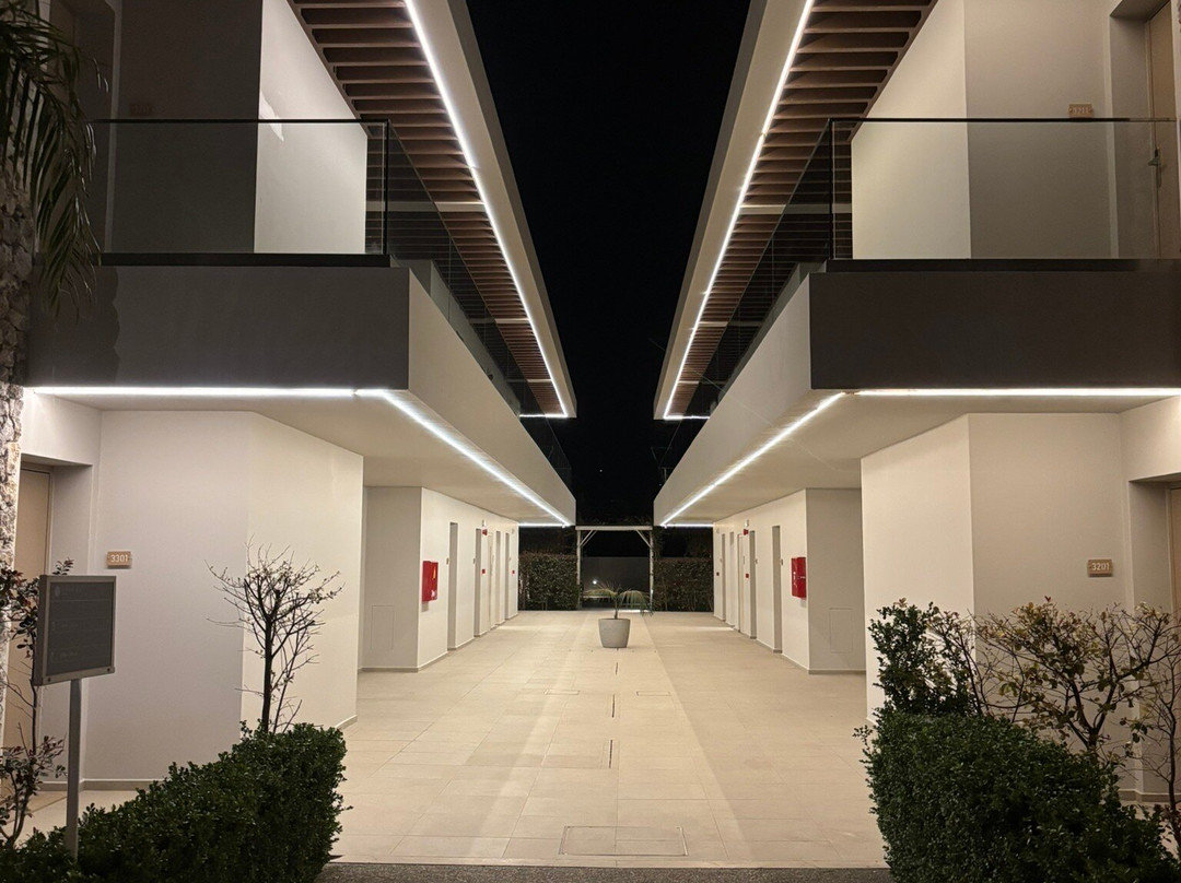 蓝色乌托邦酒店主图