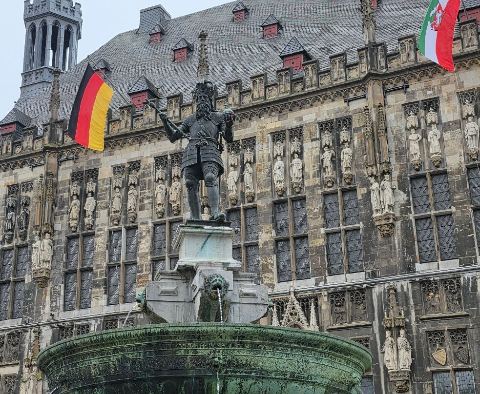 Karlsbrunnen-亚琛必去景点