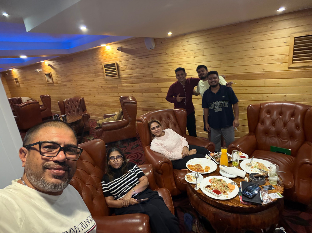 阿拉利亚绿野仙居酒店主图