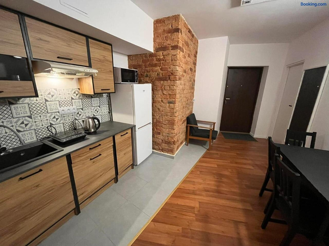 Hostel WOKU