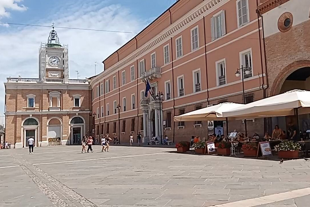 Piazza del Popolo-拉韦纳必去景点
