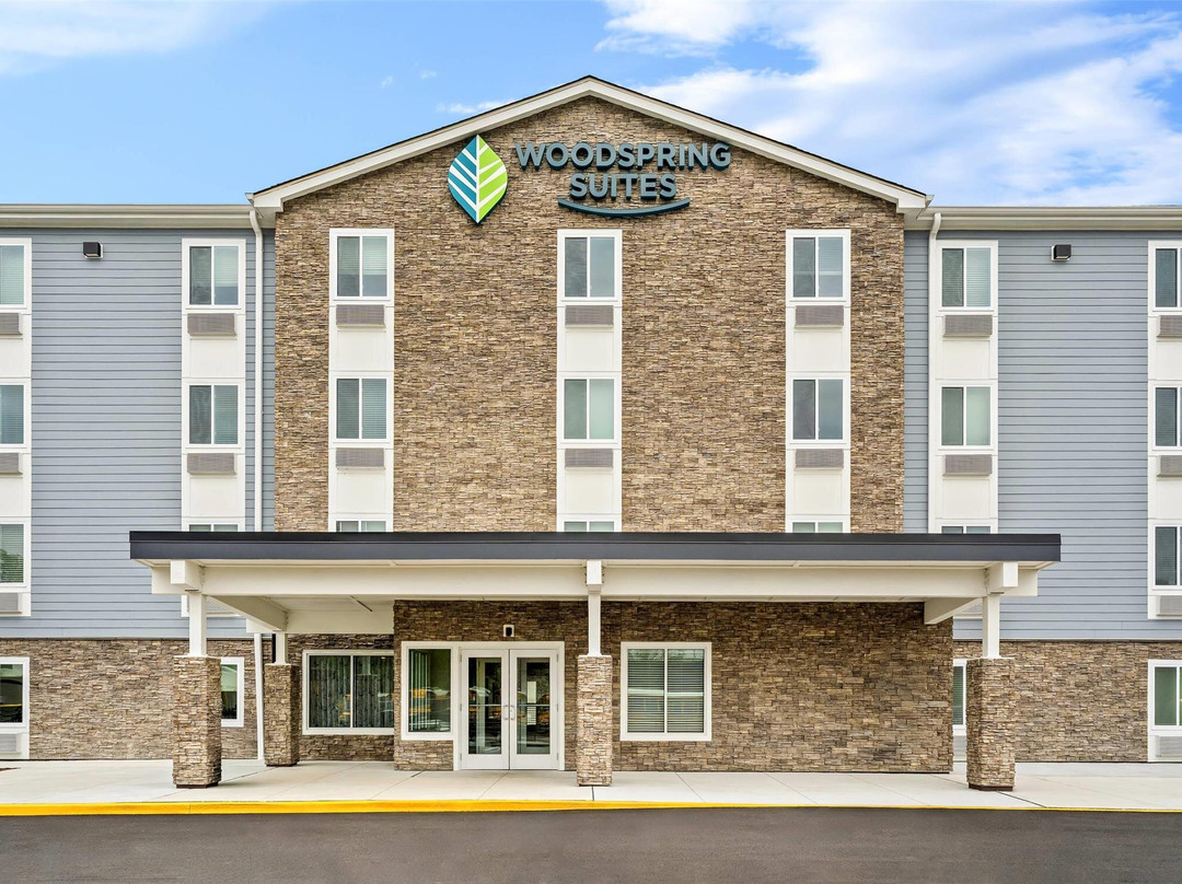 WoodSpring Suites Wilmington Riverfront