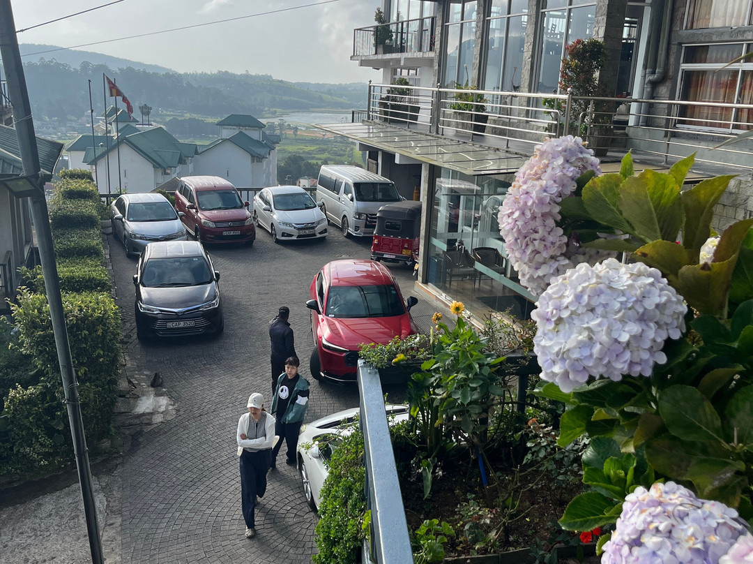橡光夏山清风酒店主图