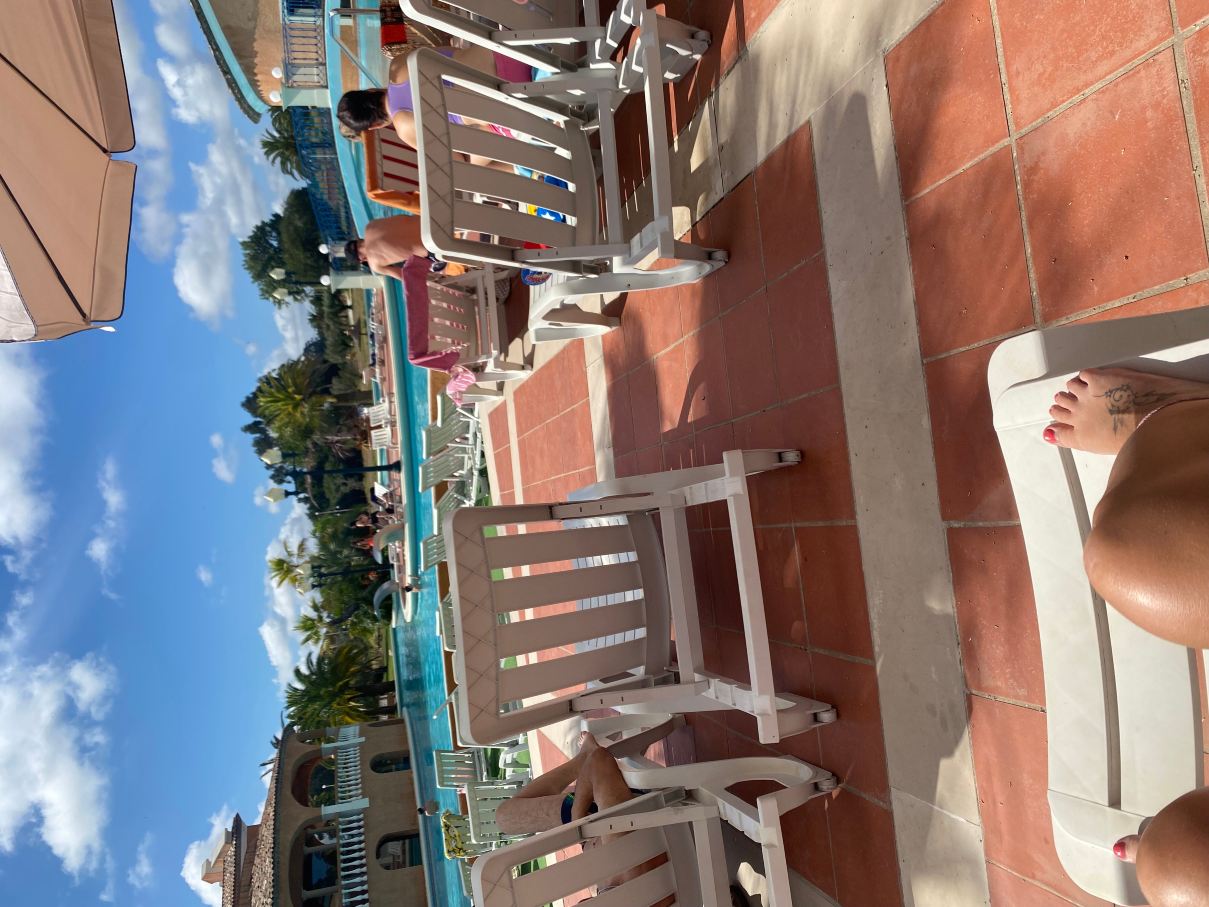 海尔达德拉戈雷尔酒店-旅行者