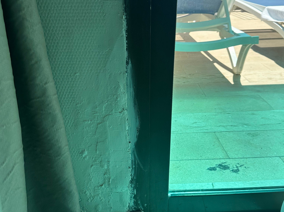 阿尔马斯拉巴达酒店主图