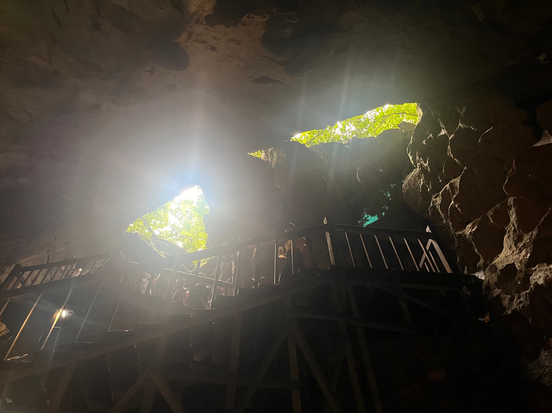 Paradise Cave-峰牙－己榜国家公园必去景点