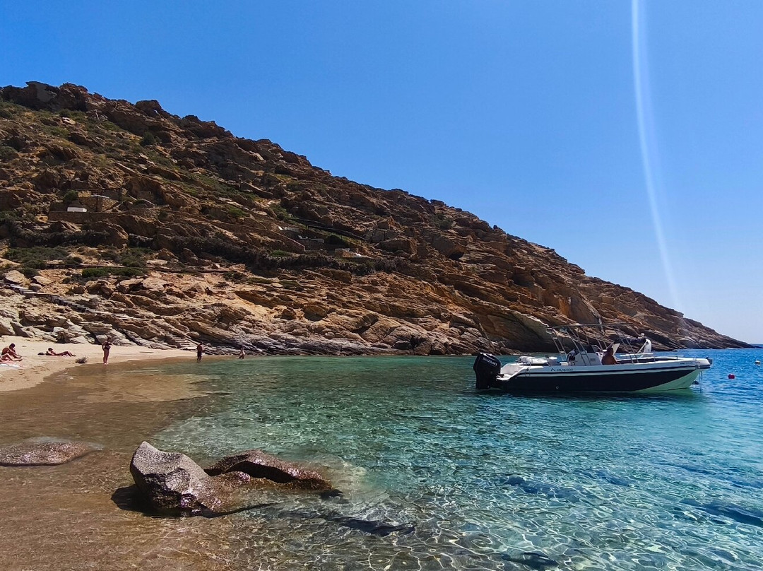 Meltemi Boat Tours, Watersports & Diving-Milopotas必去景点