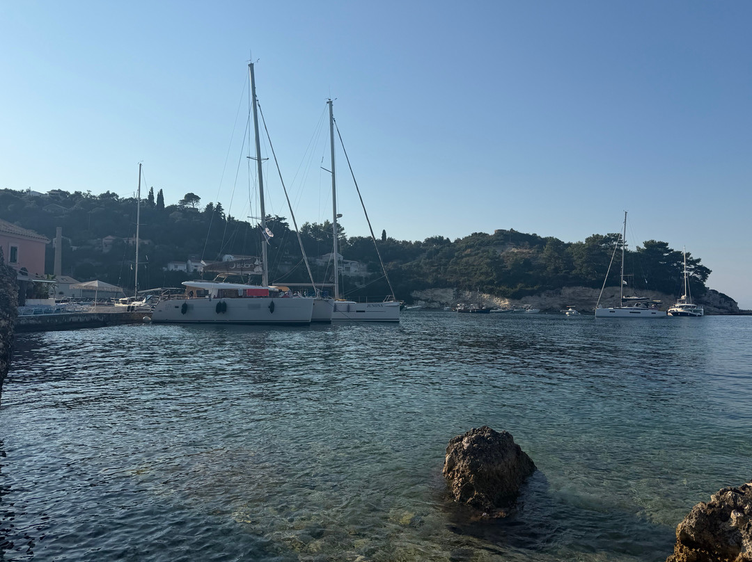 Le Rocher Bar