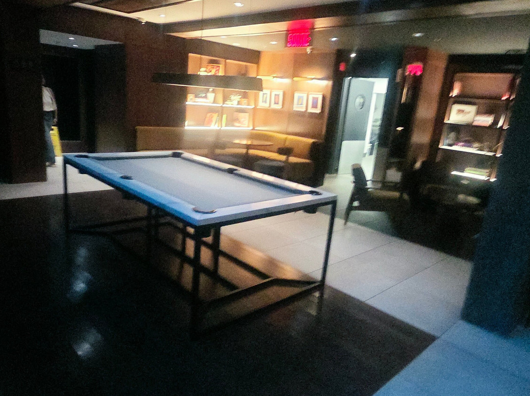 威廉格雷酒店主图