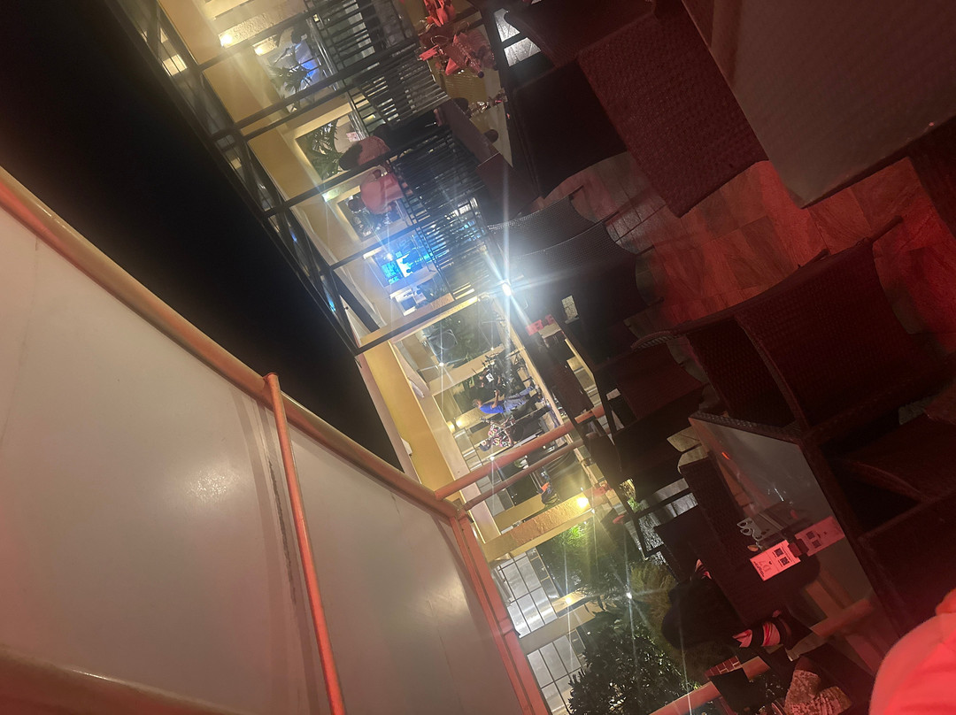 热带度假屋华丽度假村及水疗中心主图