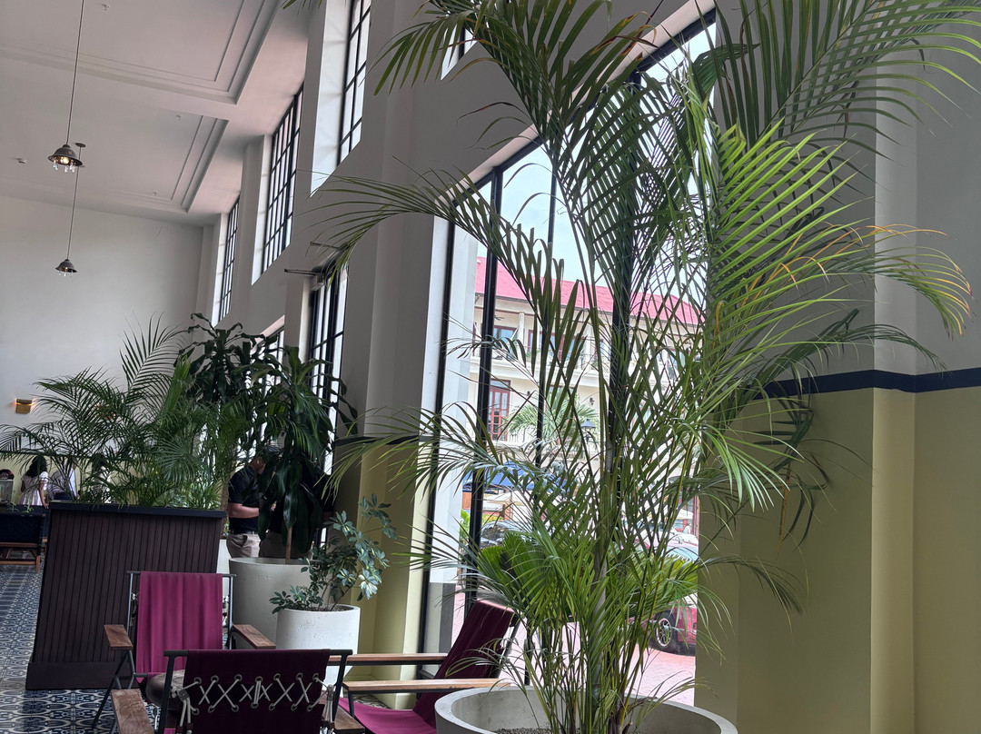 美洲贸易酒店主图