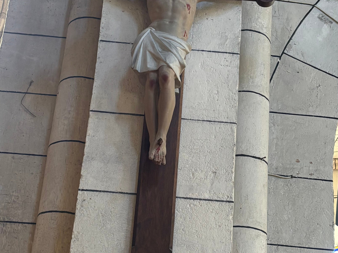 Église Saint-Sauveur-Sanguinet必去景点