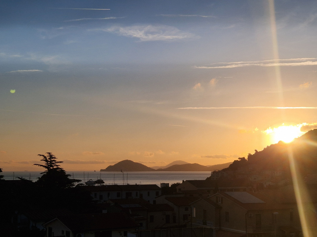 Spiaggia Marciana Marina-Marciana Marina必去景点