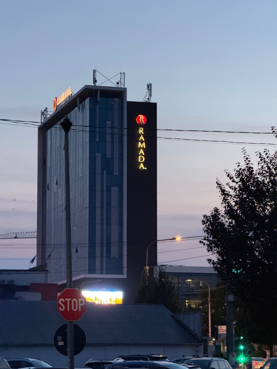 锡比乌华美达温德姆酒店-旅行者