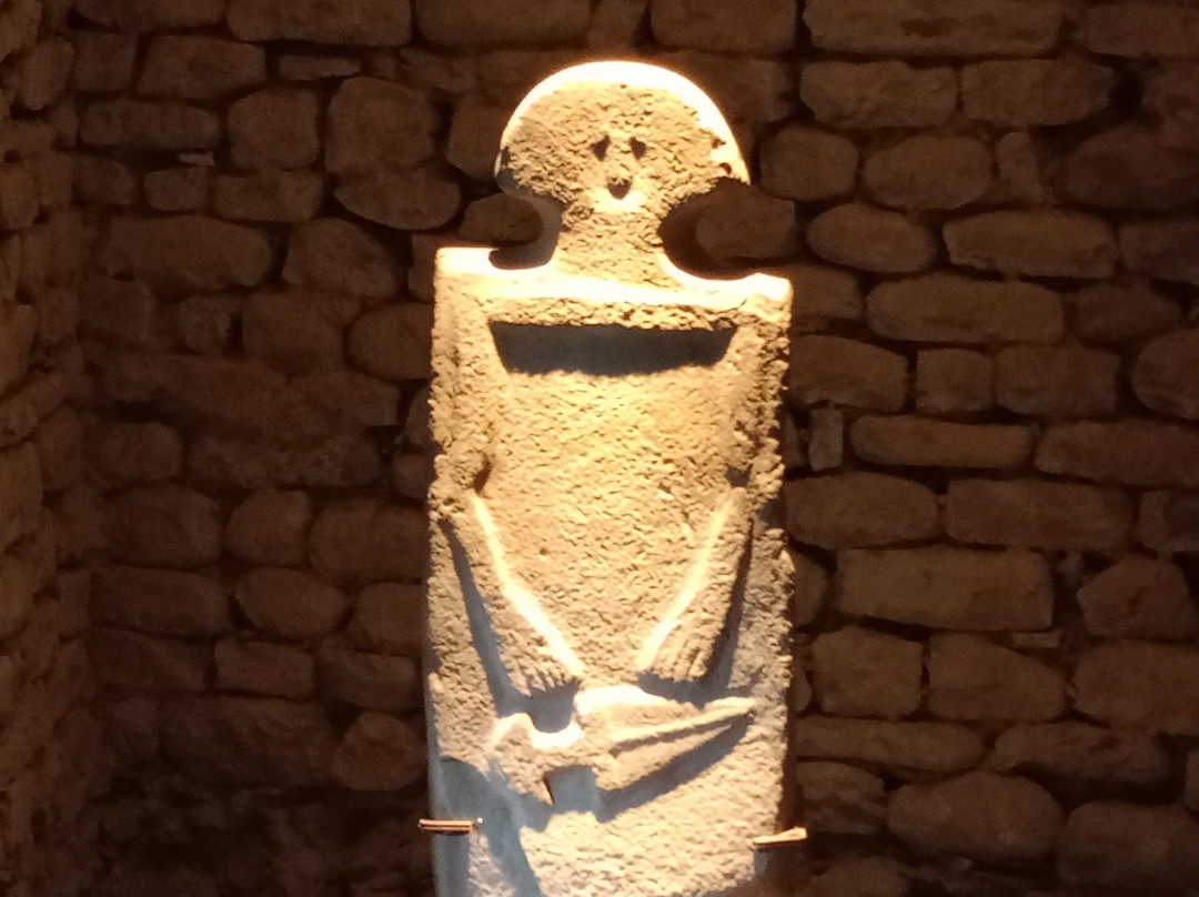Museo Delle Statue Stele Lunigianesi-Pontremoli必去景点