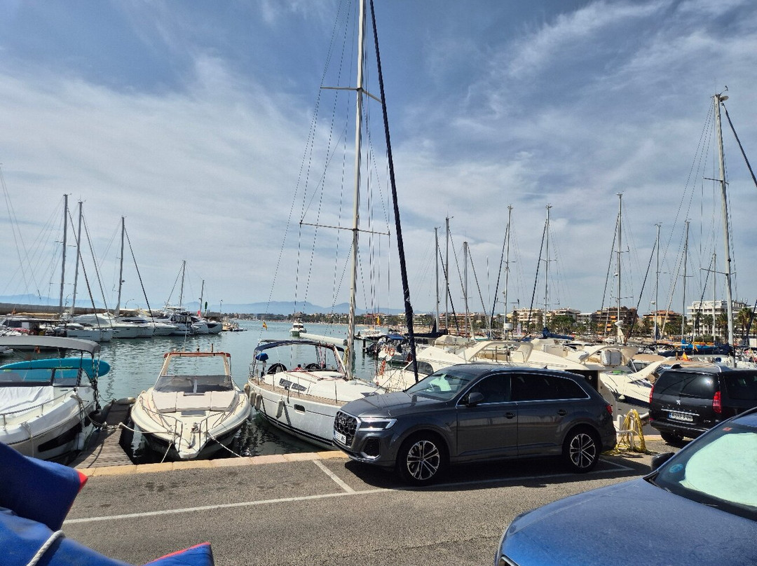 Port Esportiu de Salou-萨洛必去景点