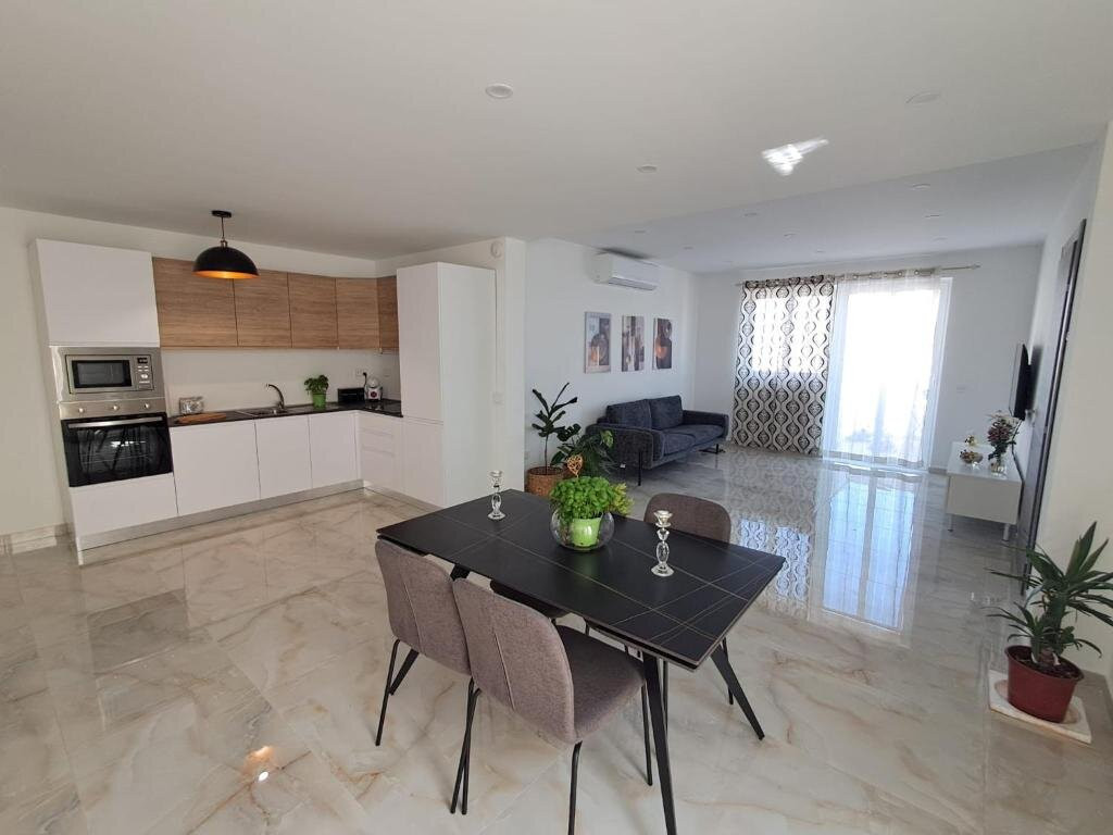 Caterina Suites