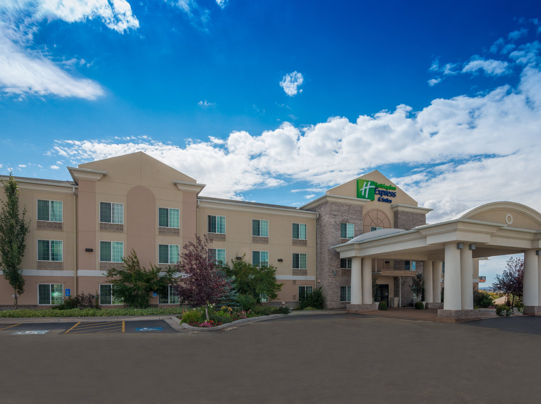 Holiday Inn Express & Suites Evanston by IHG主图