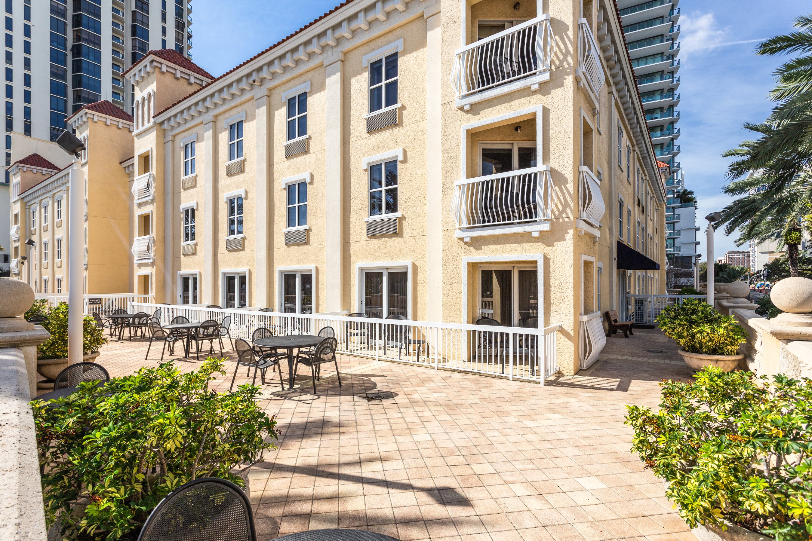 Hampton Inn & Suites St. Petersburg/Downtown-官方