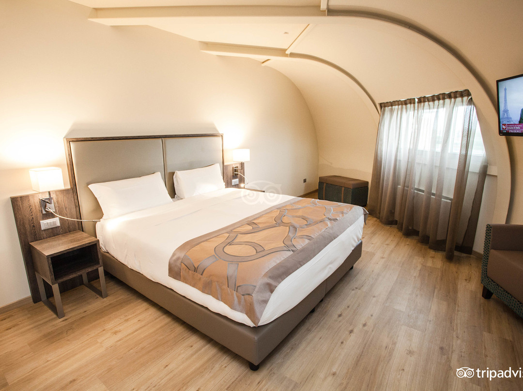 Smart Hotel Holiday