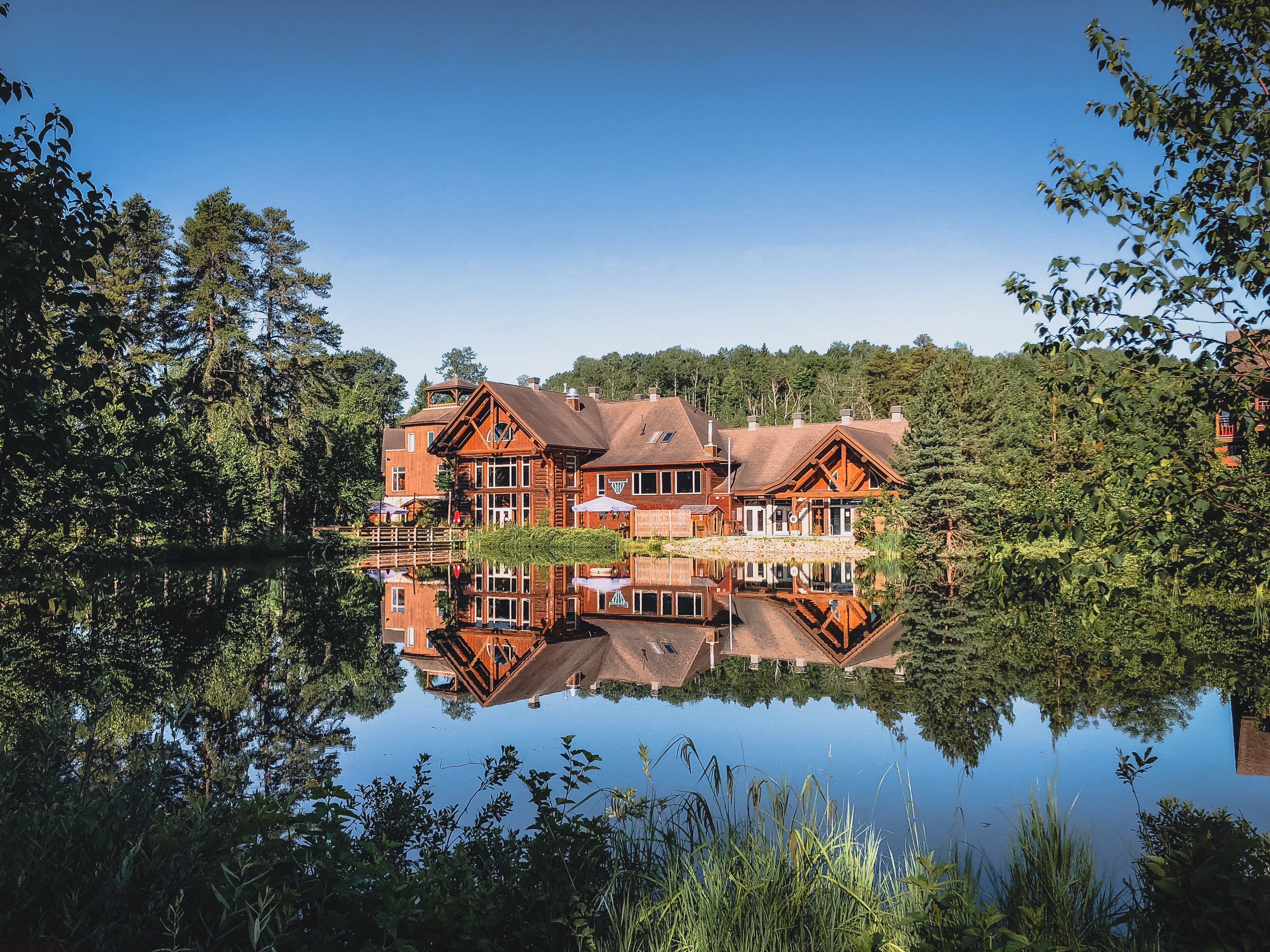 Auberge Du Lac Taureau-官方