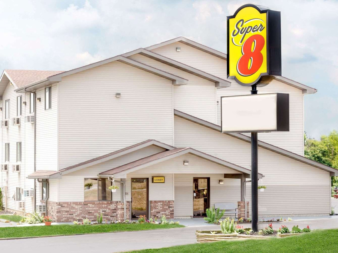 Super 8 by Wyndham Kent/Akron Area