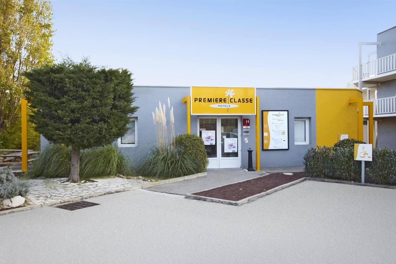 HOTEL Première Classe Martigues-官方