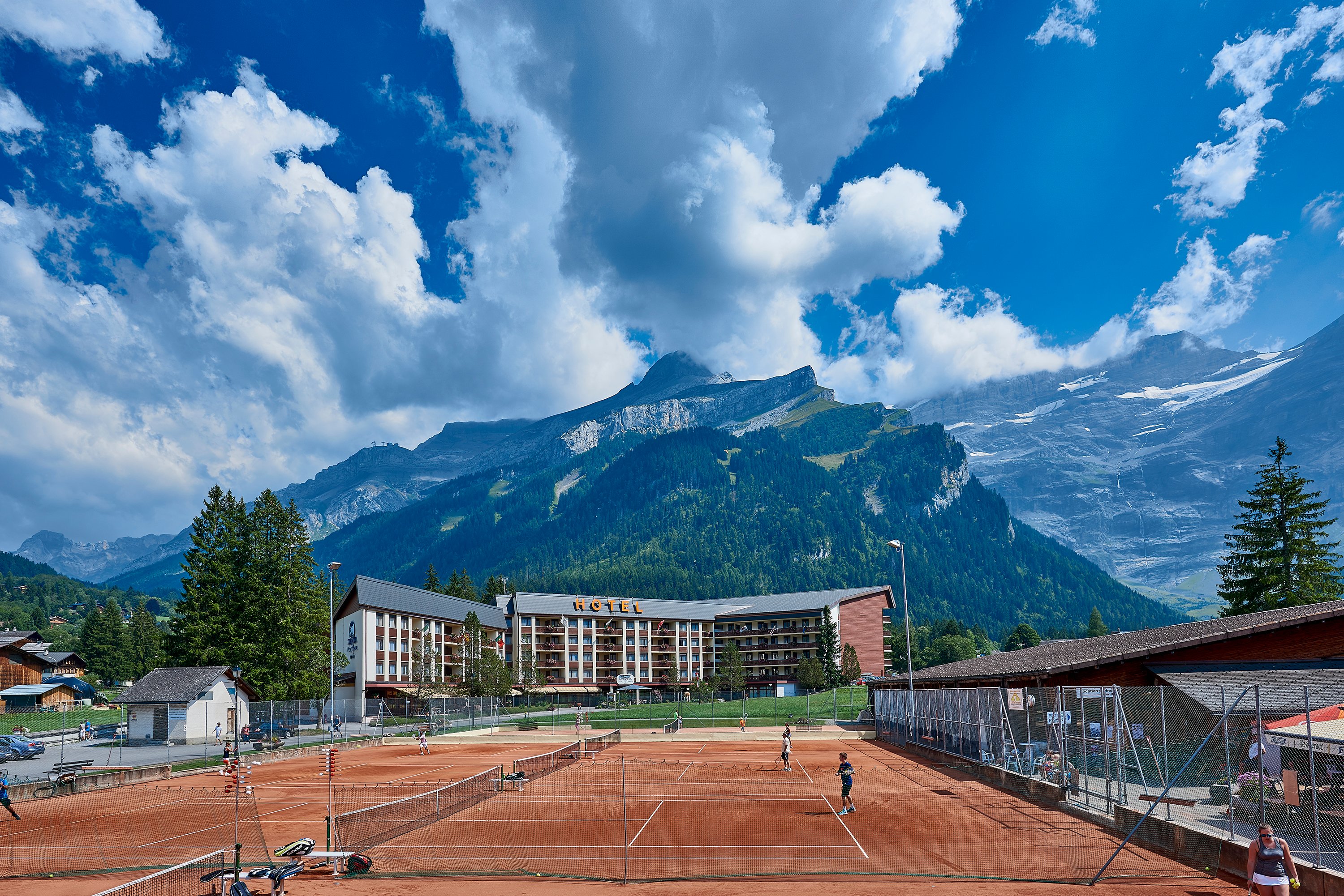 The Glacier Hotel-官方