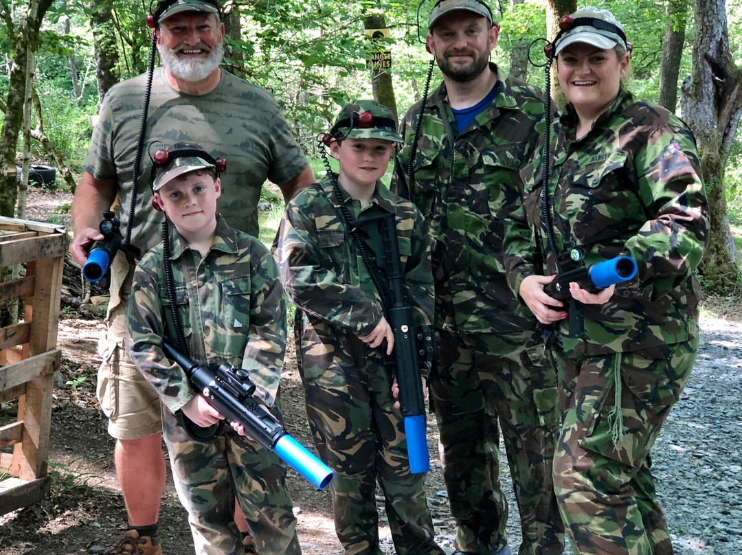 Lakes Laser Tag景点图片