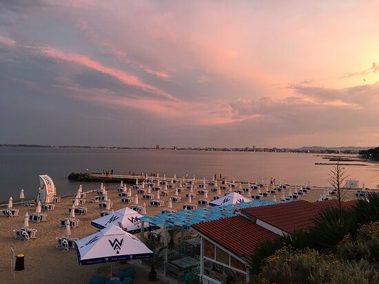 Casa Real Apartments主图